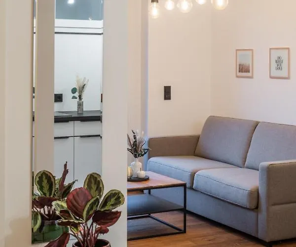 Rivervista Apartment *